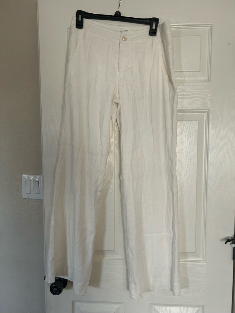 CAbi women’s Light Cream Linen-Blend jacket and Chinos